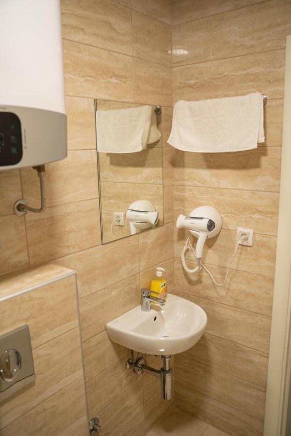Motel Zeta Lux Mitrovici  Luaran gambar